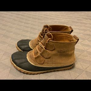 Sorel Out N About Boots size 7